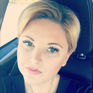 Meet your Posher, Lindsey